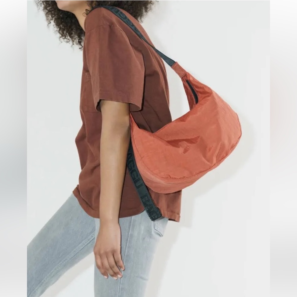 BAGGU Medium Nylon Crescent Bag, Sienna Colour